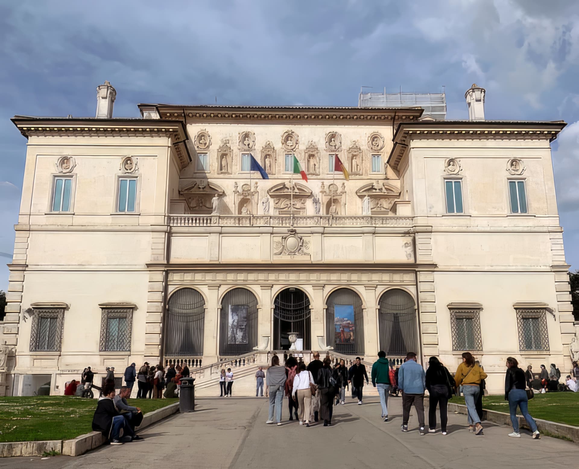 Visitors approaching the Borghese Gallery in Villa Borghese