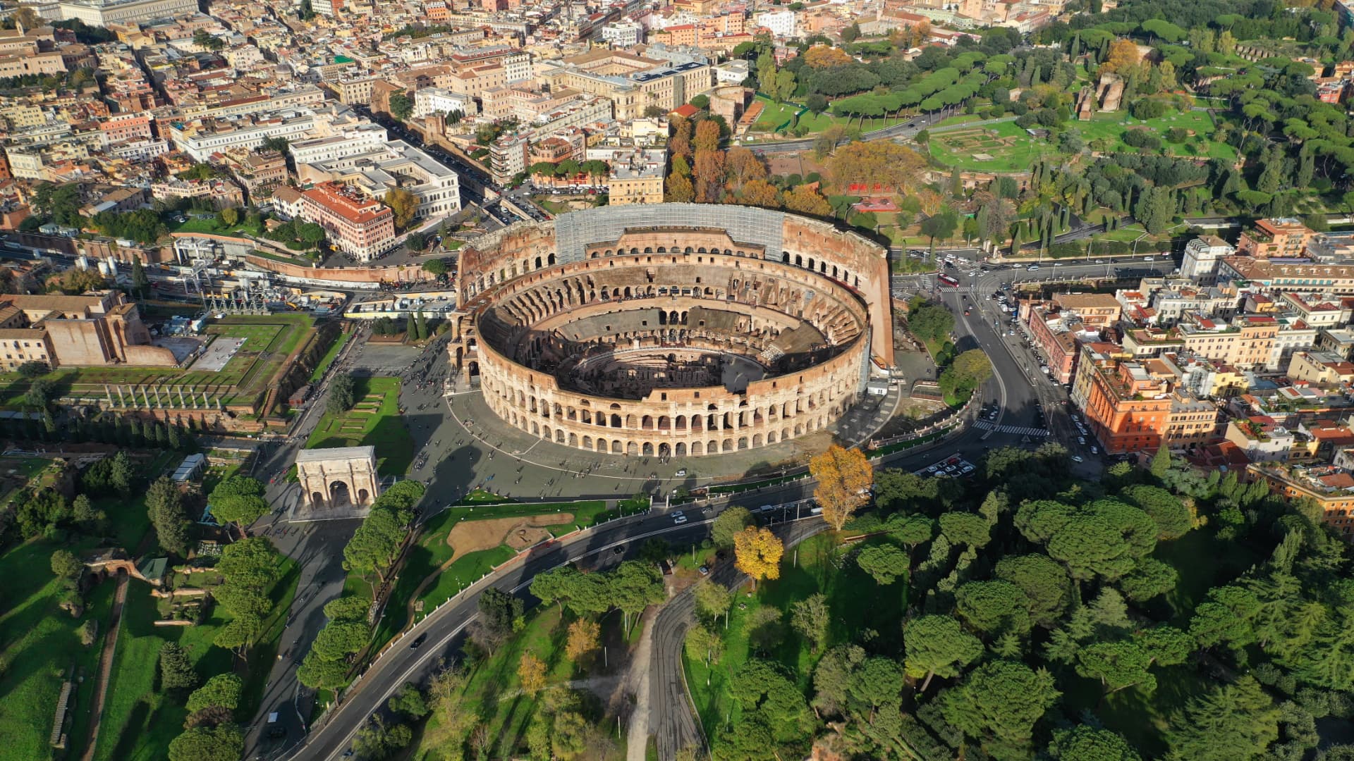 Places to Visit Near the Colosseum: Closest Sights & Map