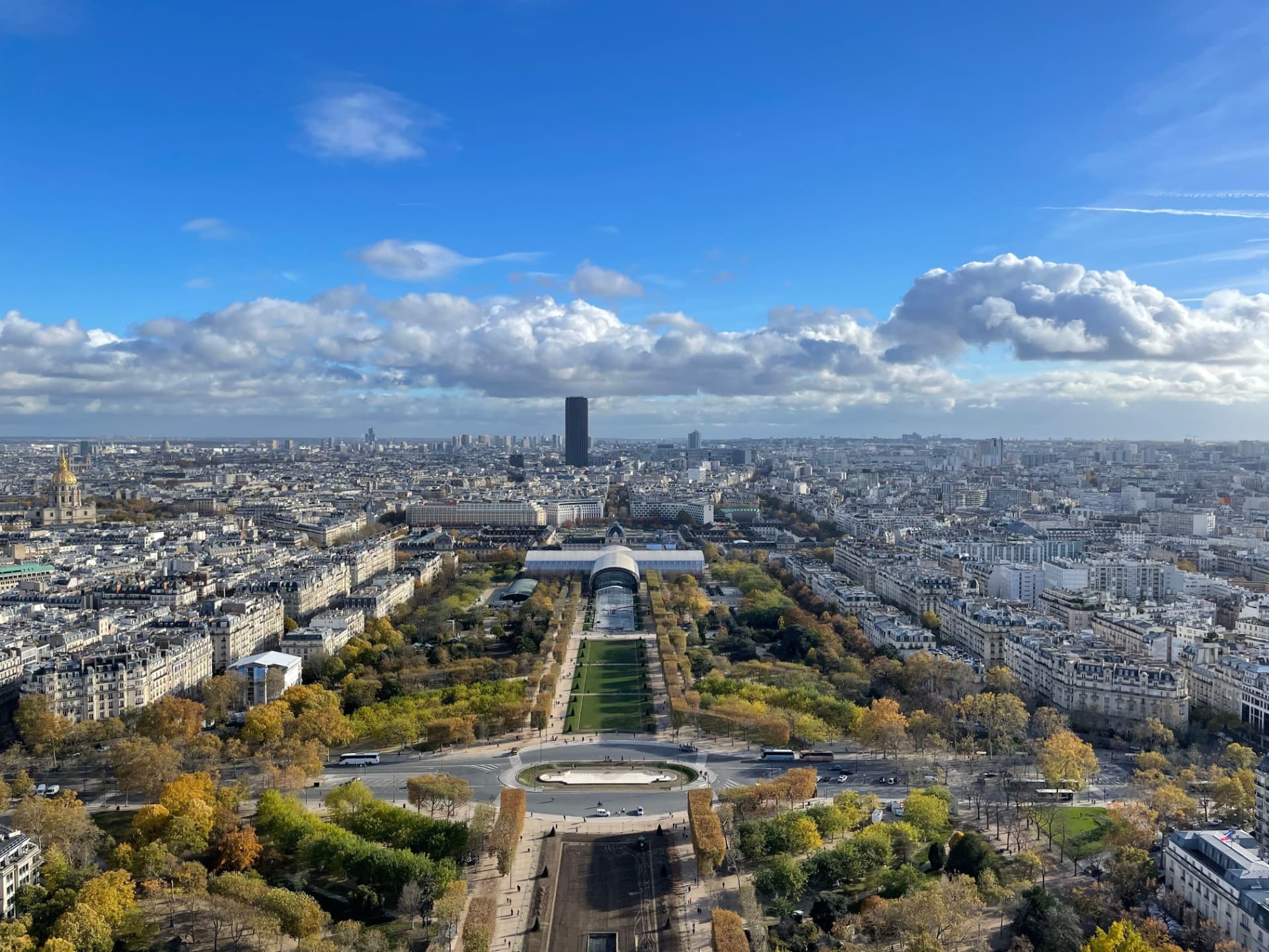 Daytime panorama looking across the Champ de Mars from above