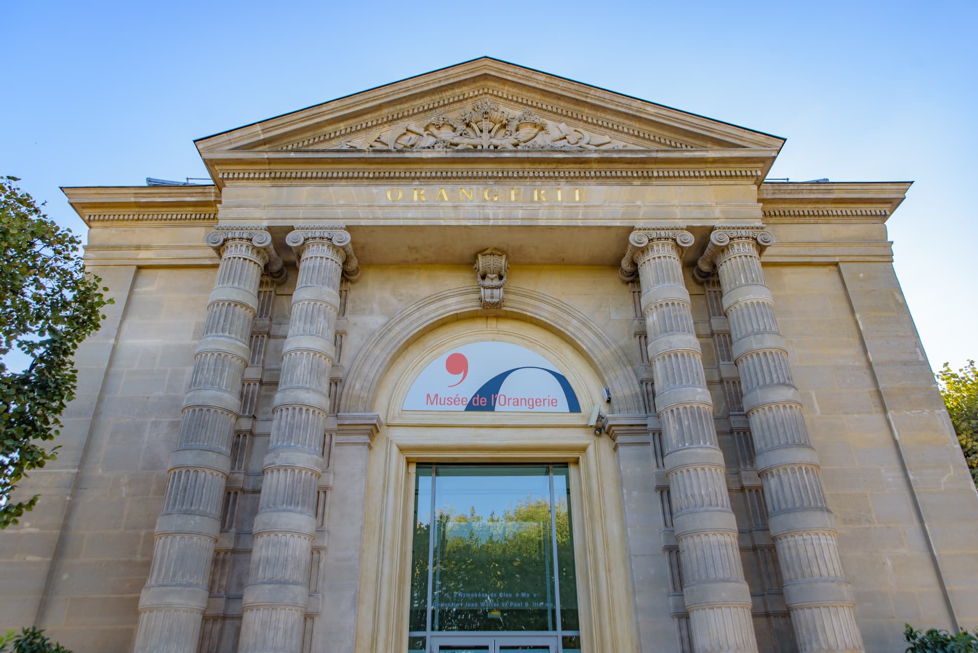 Columned entrance to the Musée de l'Orangerie in the Tuileries Garden