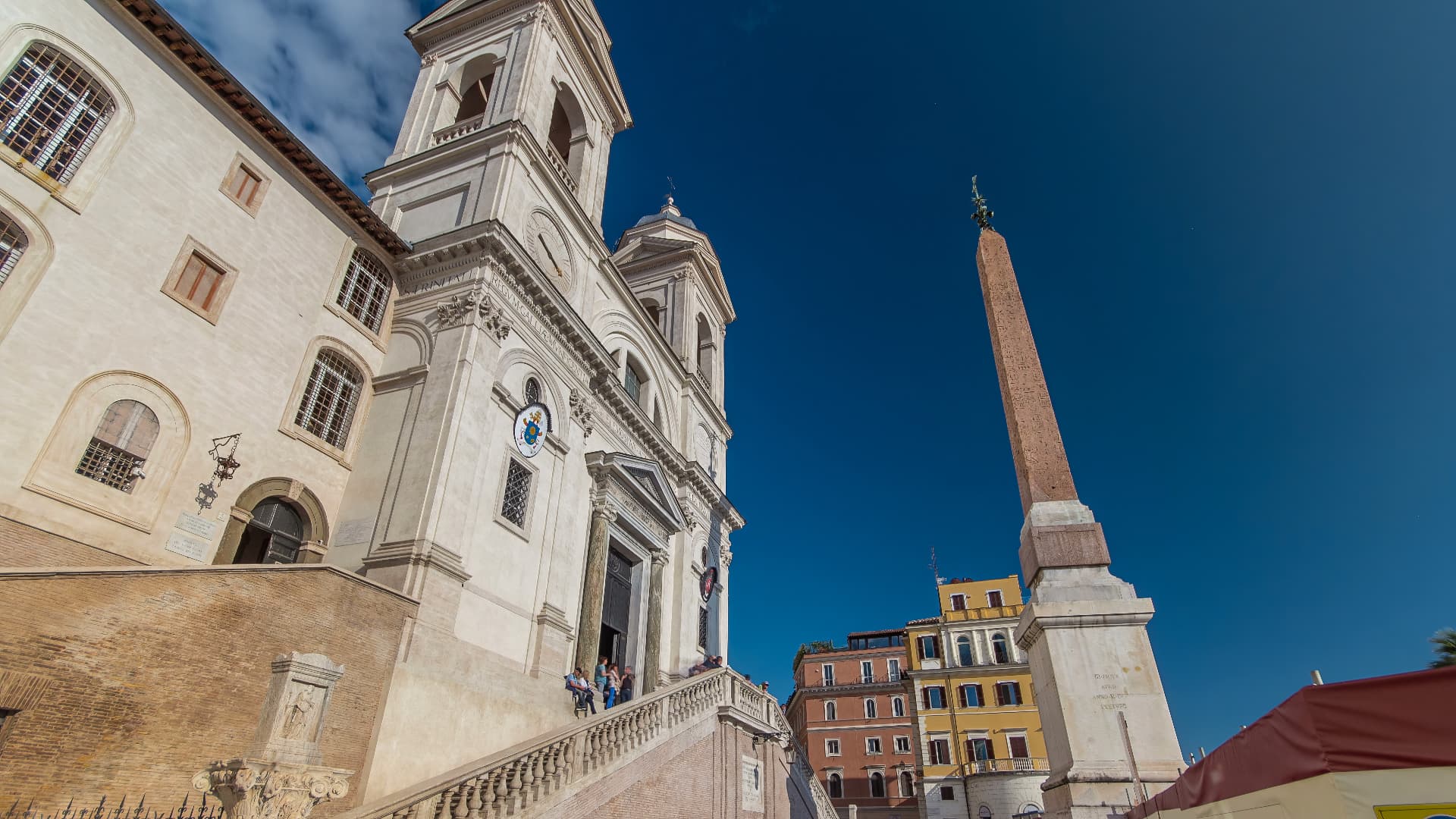 Trinità dei Monti façade and the Sallustiano obelisk seen from below