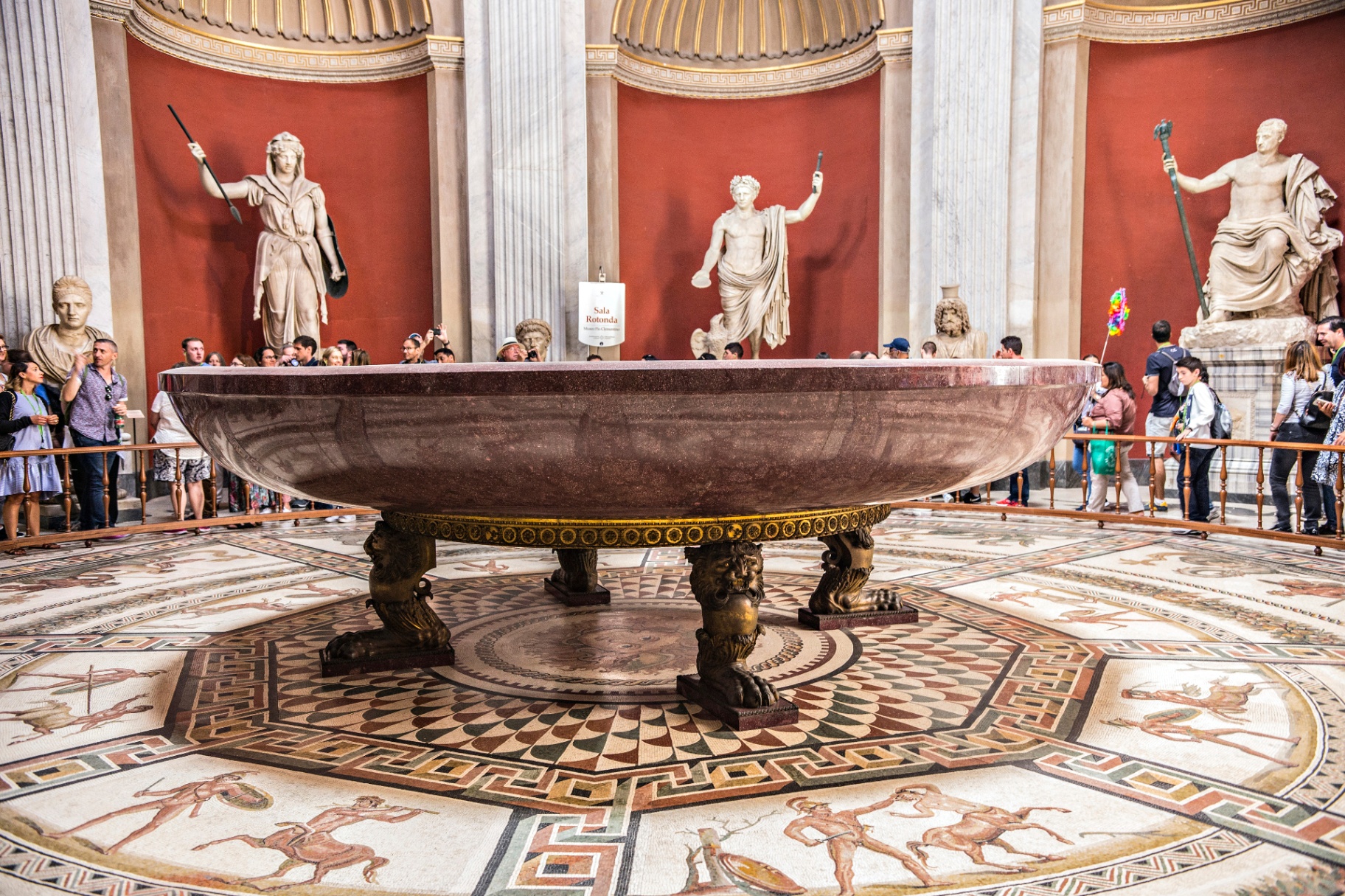 Sala Rotonda with the giant porphyry basin