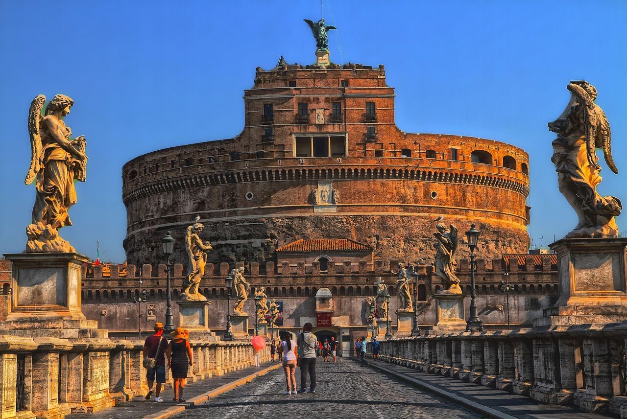 Castel Sant'Angelo and the bridge across the Tiber at sunset